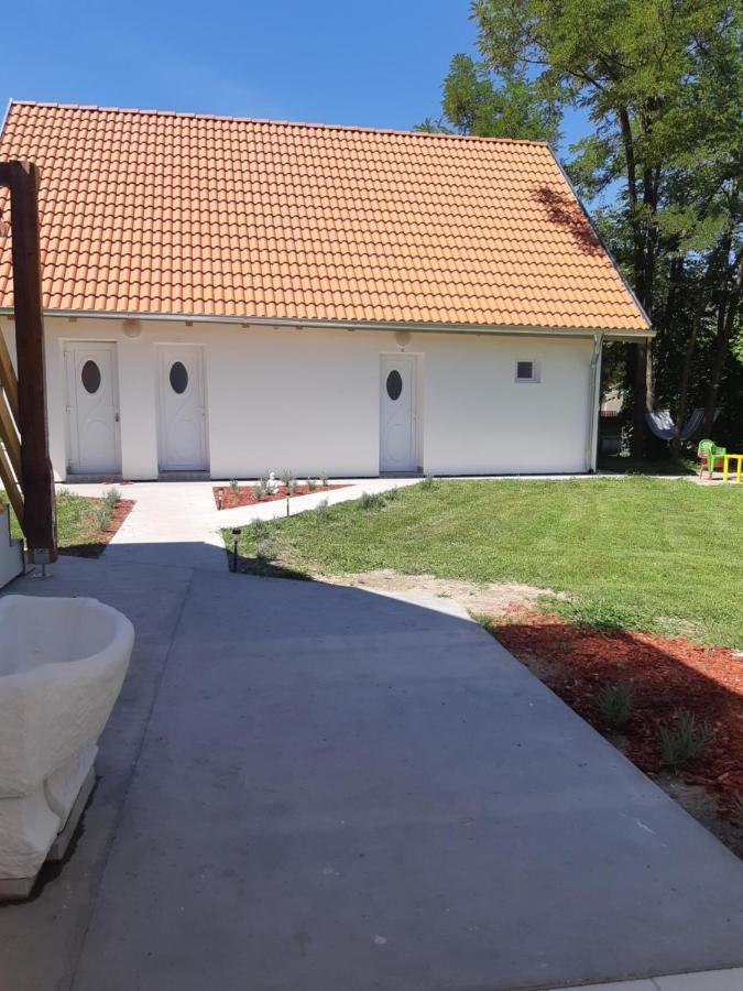 Mirella Rooms Palić Zewnętrze zdjęcie