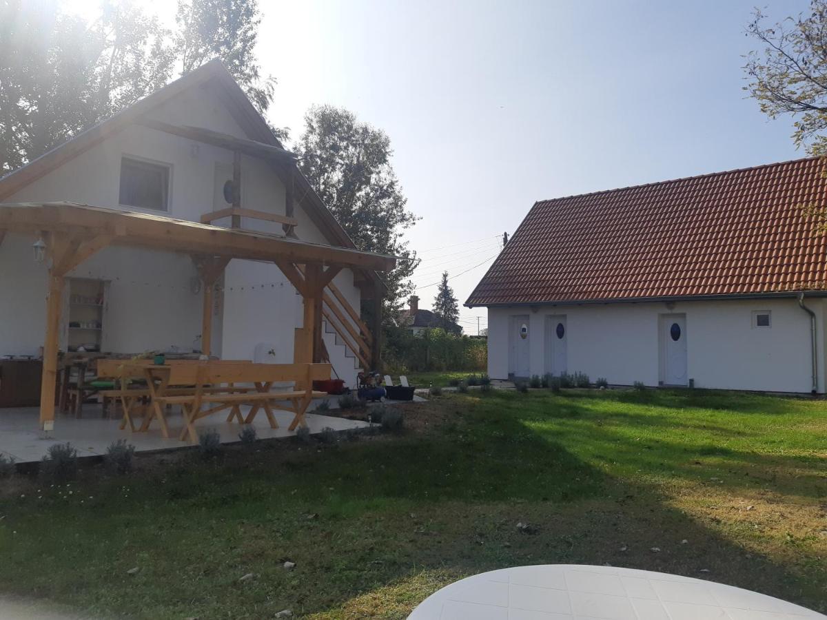 Mirella Rooms Palić Zewnętrze zdjęcie