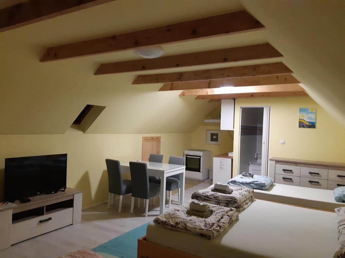 Mirella Rooms Palić Zewnętrze zdjęcie